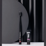 Curaprox Black Is 7612412424614